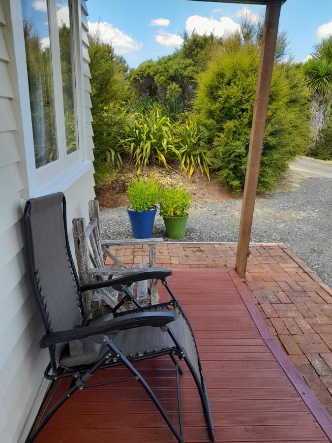 Taranaki Hotel Waihaha Eksteriør billede