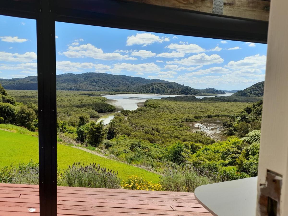 Taranaki Hotel Waihaha Eksteriør billede