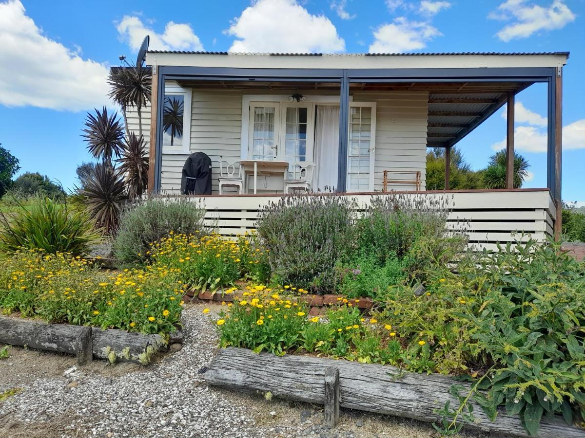 Taranaki Hotel Waihaha Eksteriør billede